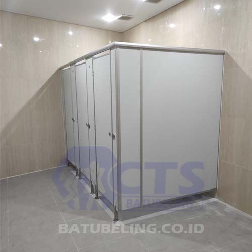 cts3 https://www.almaas.co.id/pemasangan-cubicle-toilet-pvc-di-hotel-raja-mandalika-ntb/ Pemasangan Cubicle Toilet PVC di hotel raja mandalika NTB Maret